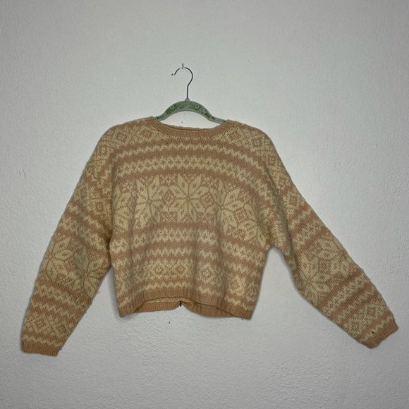 Ann Taylor 100% wool knit sweater - Picture 2 of 4